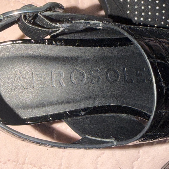 AEROSOLES Black Croc-Pattern Sandals - Picture 5 of 5